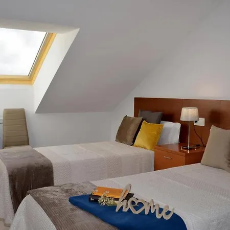 Hhc - Duplex Concheiros, 4 Bedrooms, 3 Bathroom, A 700m De La Catedral * Santiago de Compostela