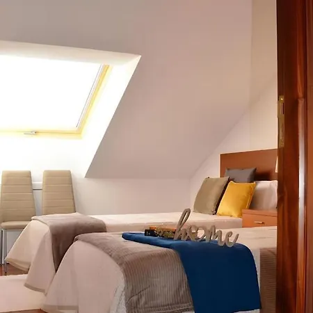 Hhc - Duplex Concheiros, 4 Bedrooms, 3 Bathroom, A 700m De La Catedral * サンティアゴ・デ・コンポステーラ