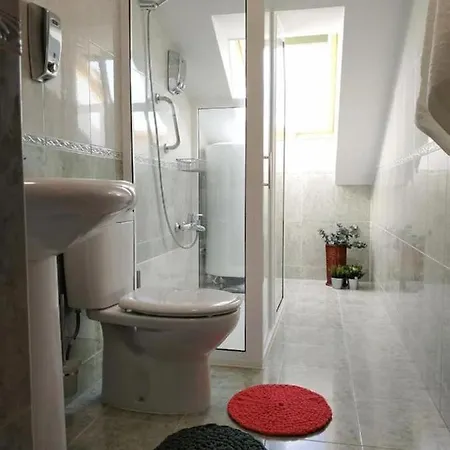 Hhc - Duplex Concheiros, 4 Bedrooms, 3 Bathroom, A 700m De La Catedral