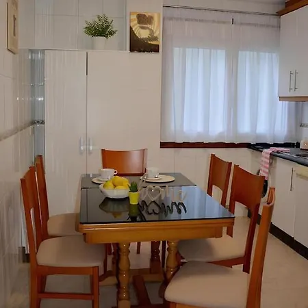 Lägenhet Hhc - - Xacobeo-Centro - 4 Bedrooms, 3 Bathroom, A 700M De La Catedral Santiago de Compostela